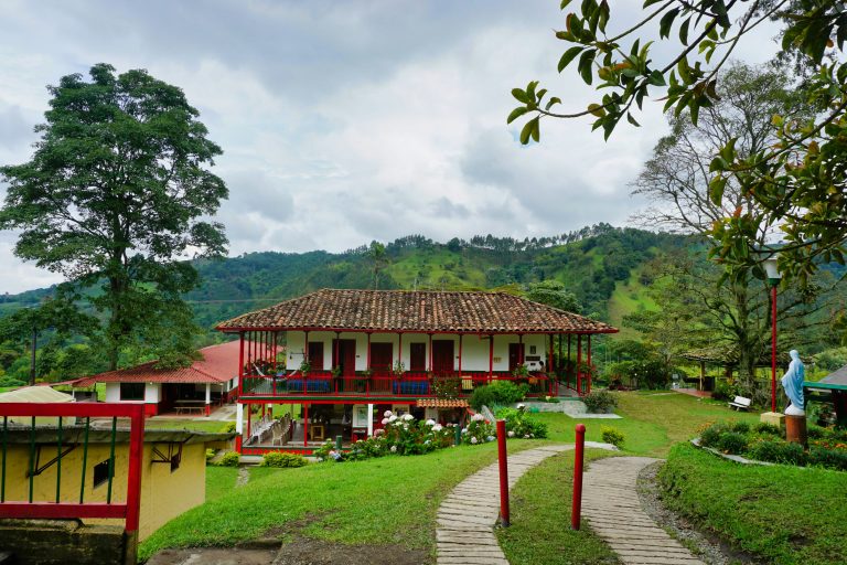 School Credit Trips | School building in Costa Rica | Evolve Tours