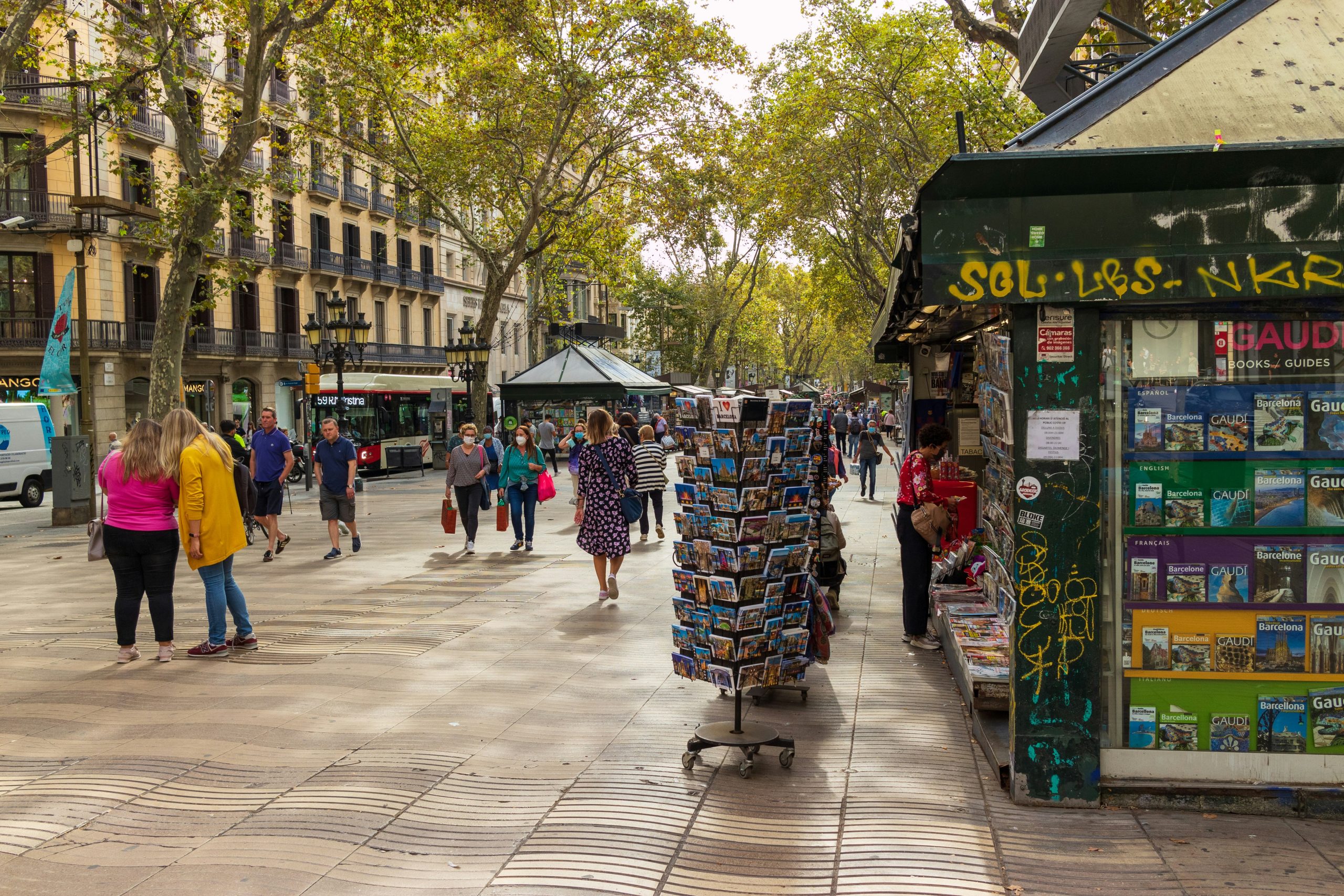 La Rambla street in Spain | Evolve Tours
