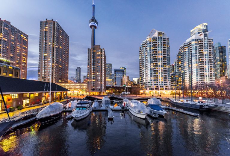 Winnipeg Education Trips | Toronto skyline with CN Tower | Evolve Tours