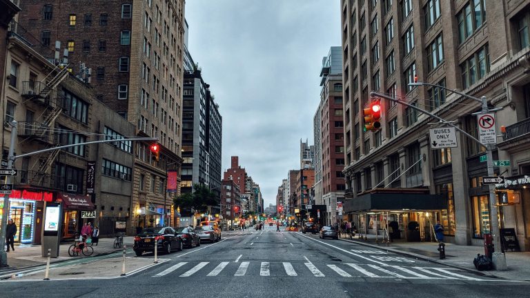New York City Subway | Busy street in New York City | Evolve Tours