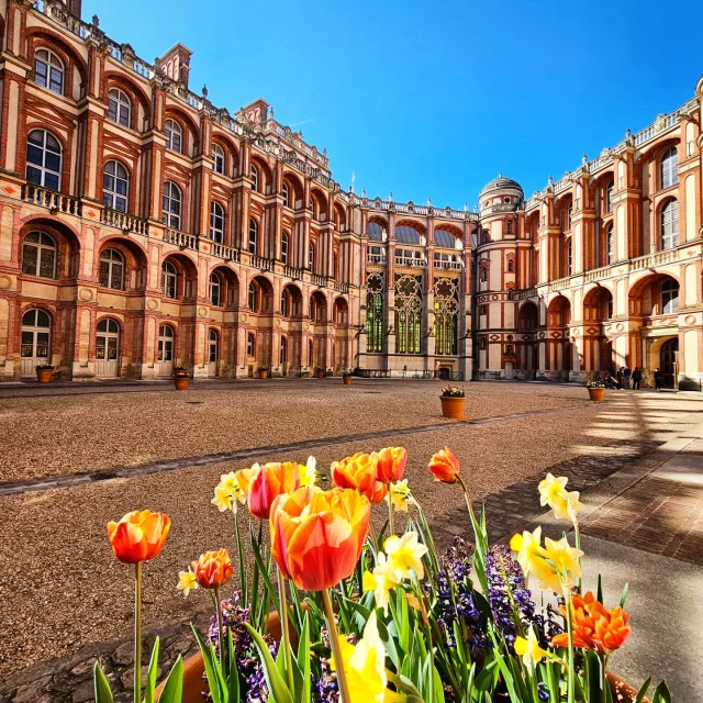 Saint Germain en Laye | Street in Saint-Germain-en-Laye | Evolve Tours