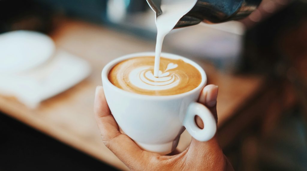 Melbourne's Coffee Scene | Latte with latte art | Evolve Tours