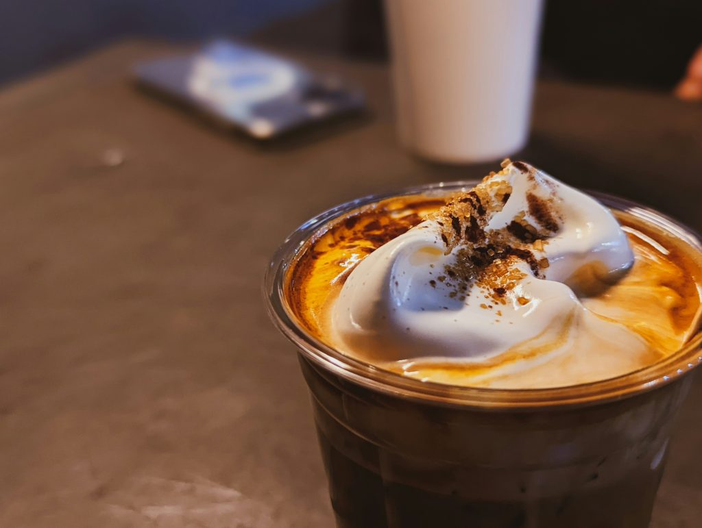 Melbourne's Coffee Scene | Mocha with frothed milk and cocoa powder | Evolve Tours