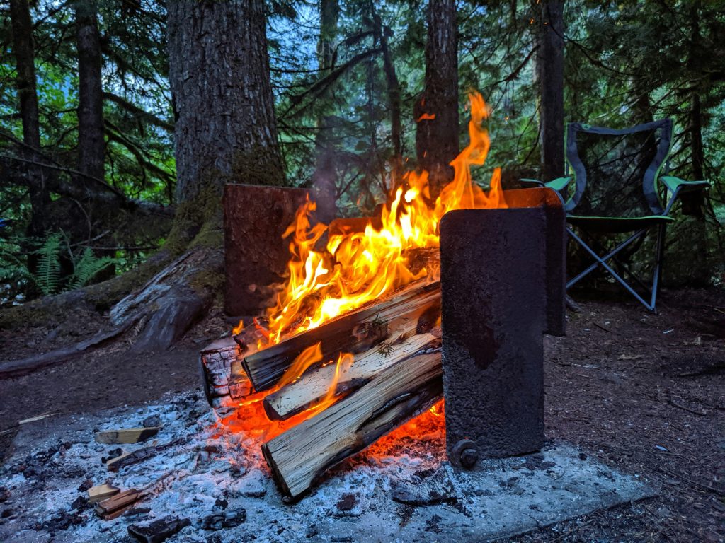 RV Parks in the Eastern USA | Bonfire at campsite | Evolve Tours