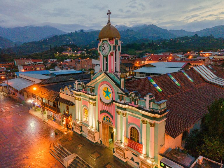 Ecuador Student Travel | Church in Vilcabamba Ecuador | Evolve Tours